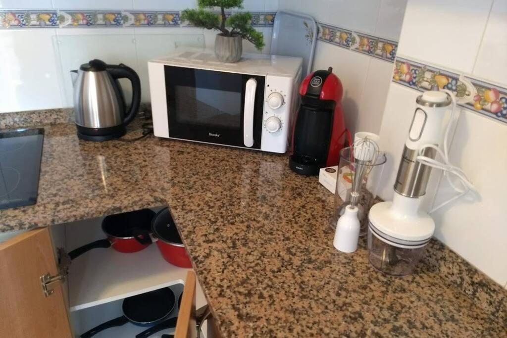 شقة Bright & Spacious Apt - Panoramic Views! ألتيا المظهر الخارجي الصورة