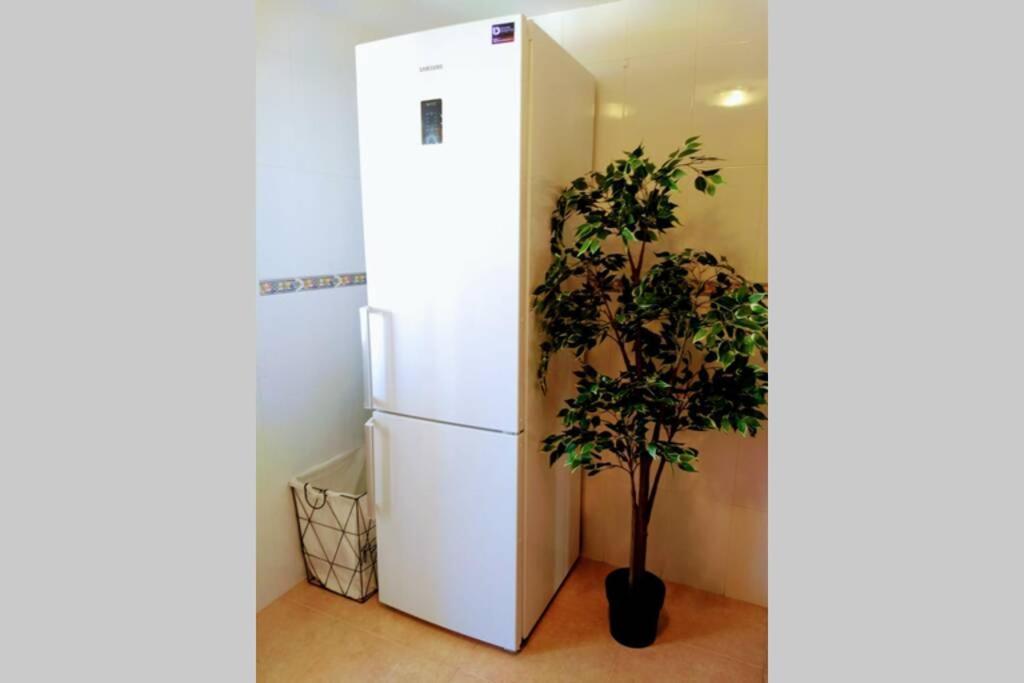 شقة Bright & Spacious Apt - Panoramic Views! ألتيا المظهر الخارجي الصورة